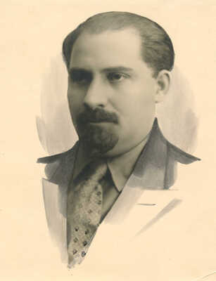 Две ретушированные фотографии Л.М. Кагановича. 1930-е